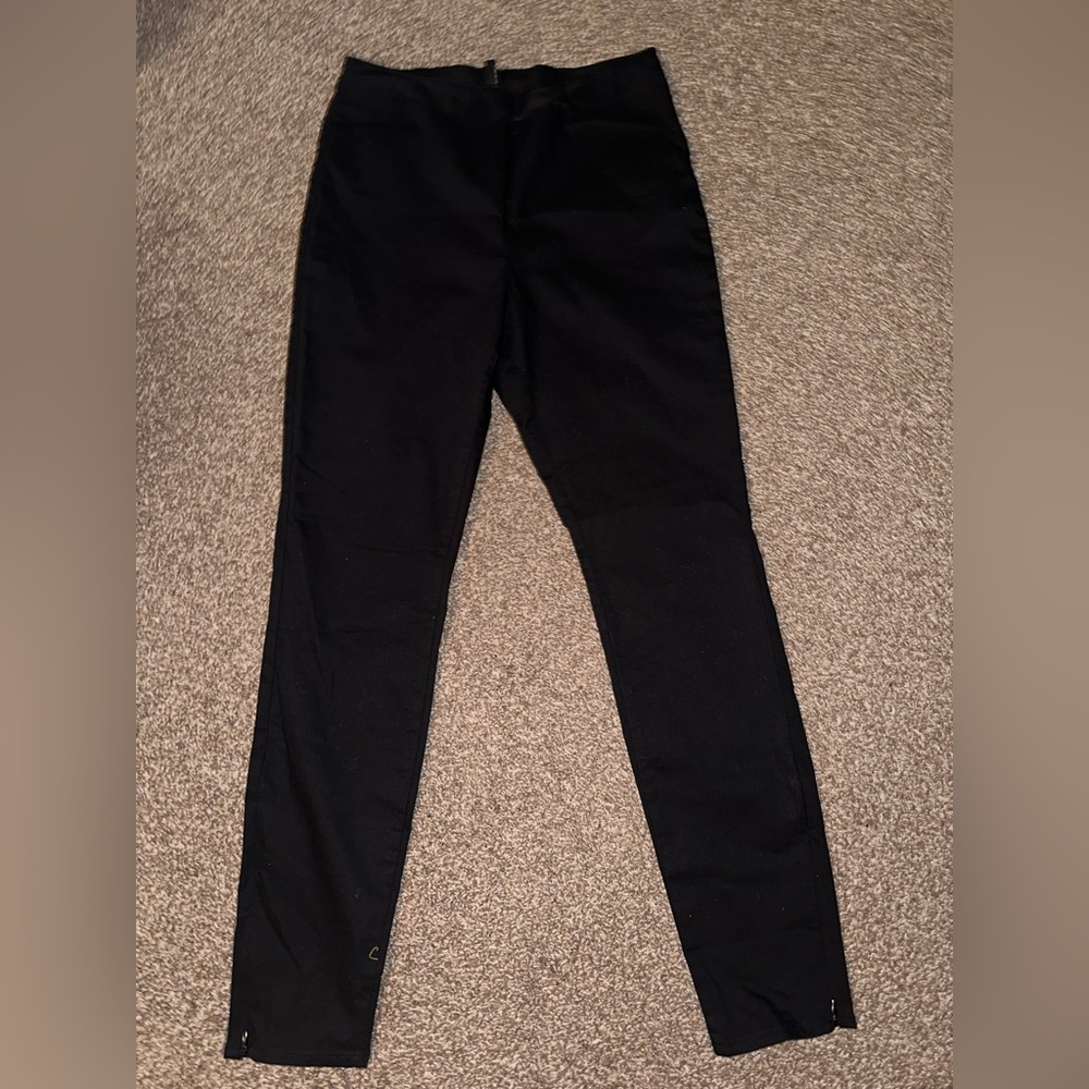 Black stretch Jean like pants size 10 H&M